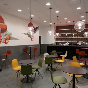 Equity Point , Budapeste Hungria